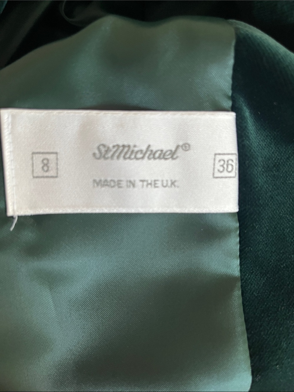 Velvet Button Front Women's 2-pc Suit in Dark Green - Picture 6 of 6